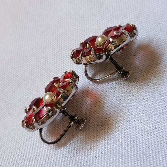 Vintage Sterling Silver Ruby Red Flower Gems Pearl Gold Tone Screw Back Earrings - Picture 2 of 6
